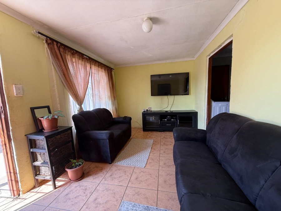 2 Bedroom Property for Sale in Boitekong Ext 10 North West